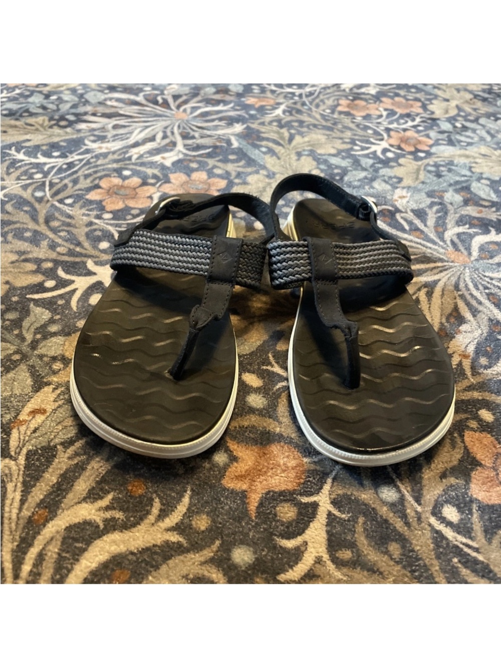 Sperry Black Textured Strap Thong Sandals